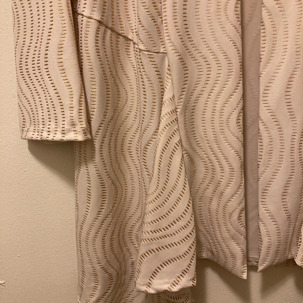 Chicos Travel Collection White and Gold Draped Cardigan Size Small Medium - Picture 2 of 9